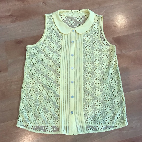 Yellow Eyelet Peter Pan Collar Sleeveless Blouse - Picture 1 of 7